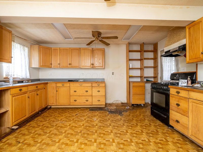 3453 Eisenhower Road, Columbus, OH 43224 Photo 7