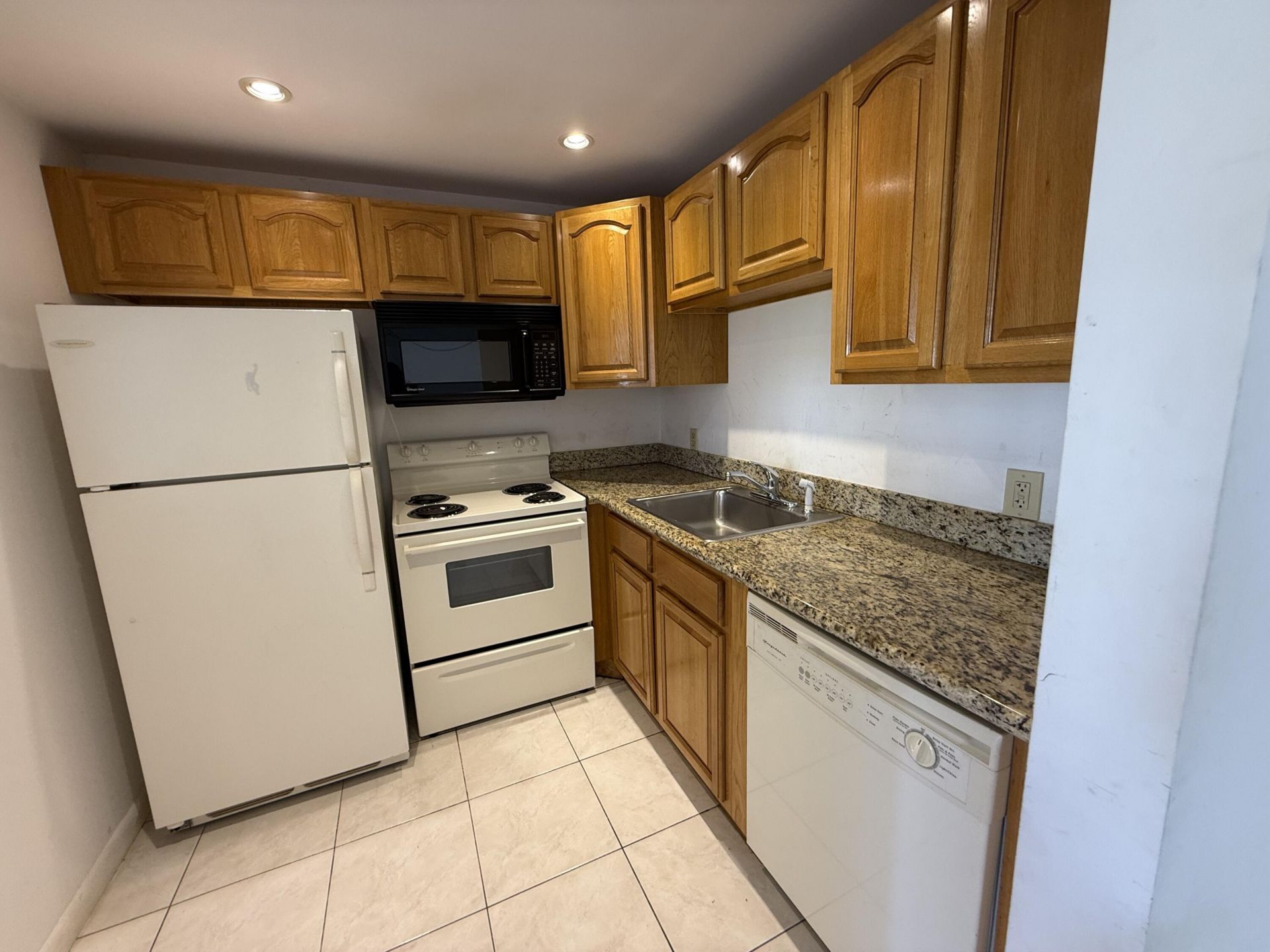 13 Dorset A, Boca Raton, FL 33434 Photo