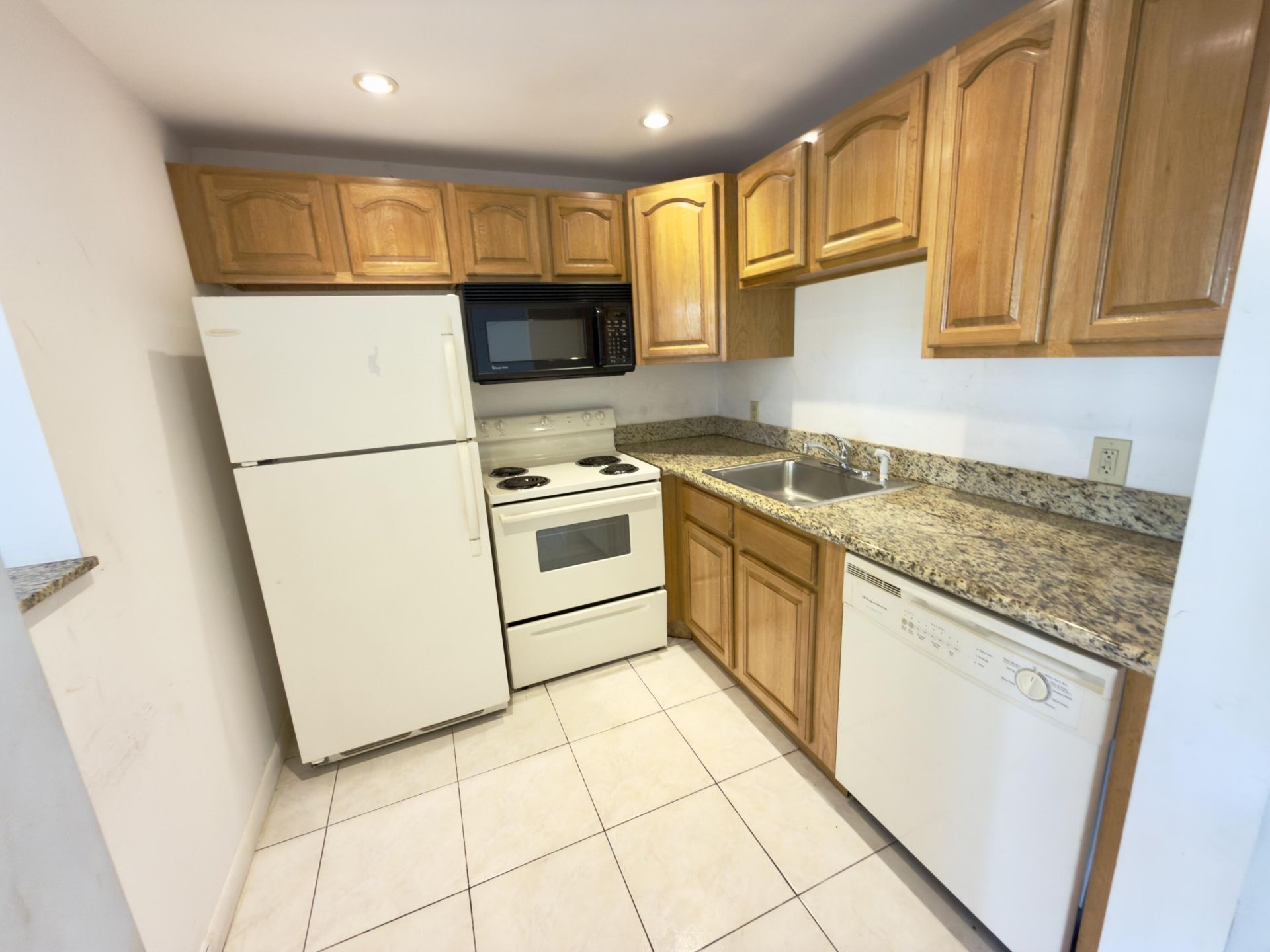 13 Dorset A, Boca Raton, FL 33434 Photo