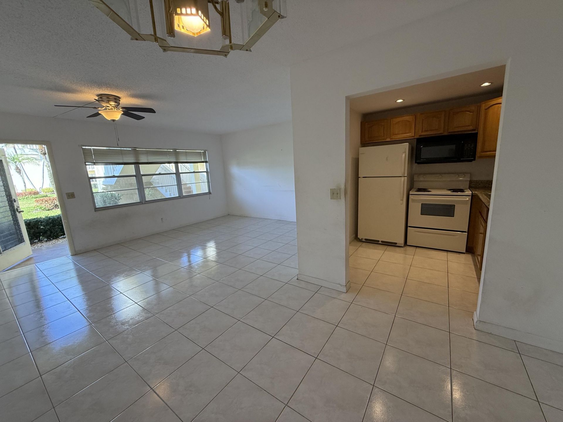 13 Dorset A, Boca Raton, FL 33434 Photo