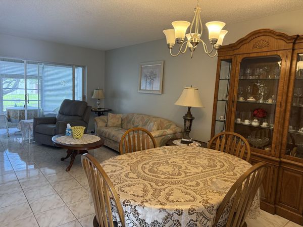 3001 NW 46th Avenue, Unit 204, Lauderdale Lakes, FL 33313