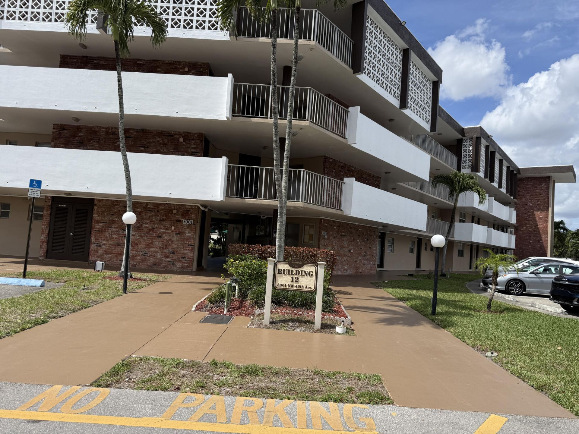 3001 NW 46th Avenue, Unit 204, Lauderdale Lakes, FL 33313 Photo