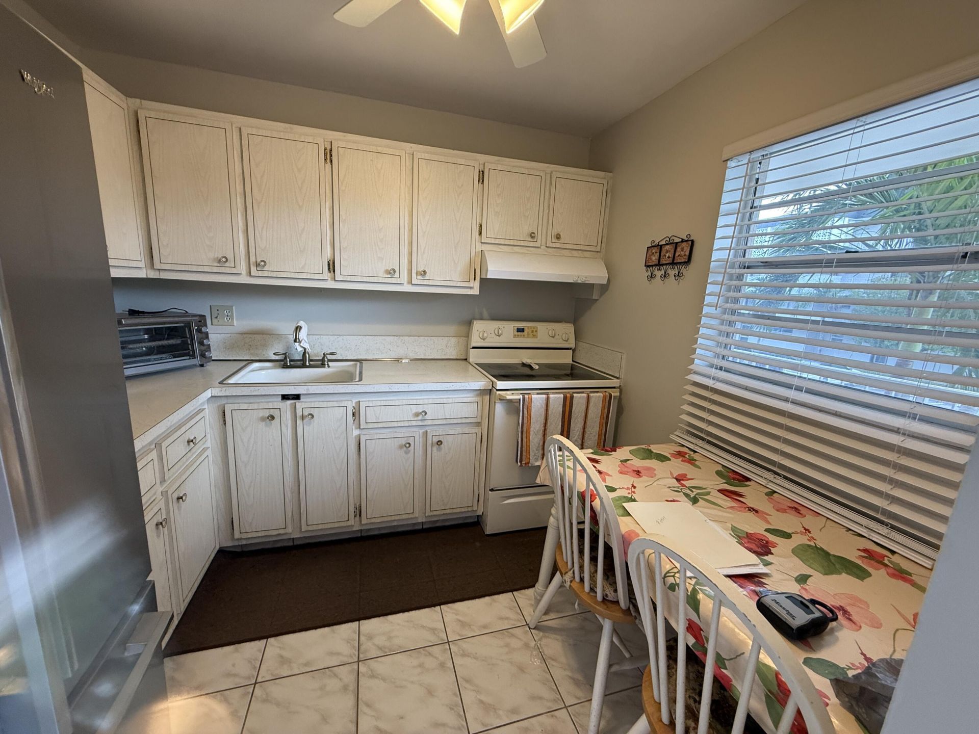 3001 NW 46th Avenue, Unit 204, Lauderdale Lakes, FL 33313 Photo