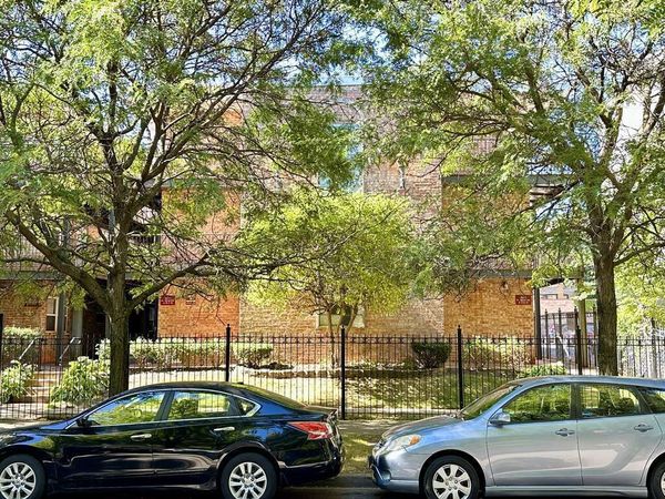 4616 N Beacon Street , Unit 2F, Chicago, IL 60640