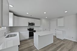 7063 Windham Way photo 4