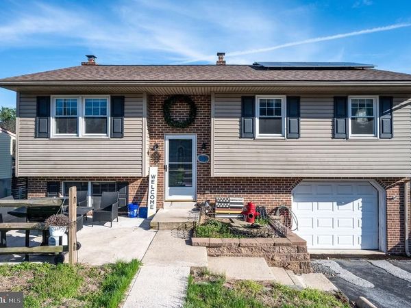 106 PEAR STREET, MOHNTON, PA 19540