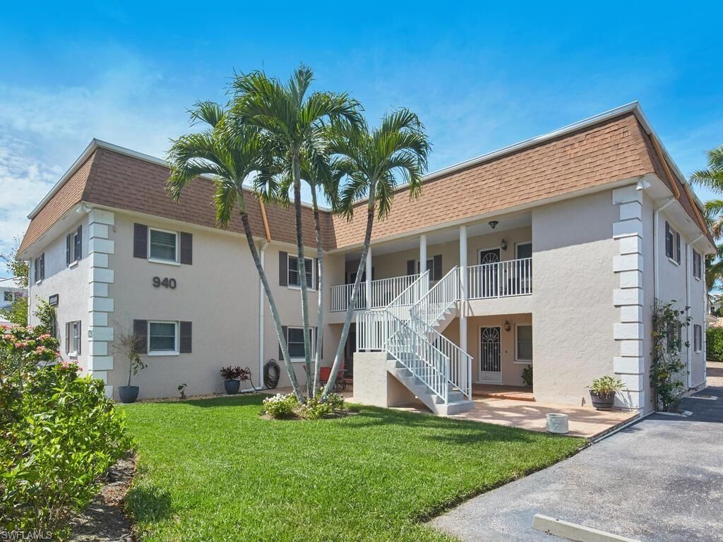 940 3rd St S, Unit 201, Naples, FL 34102 Photo