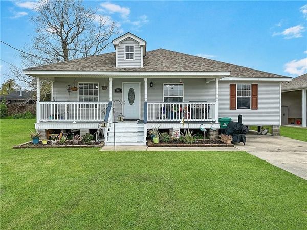 1963 PALMETTO Street , Lafitte, LA 70067