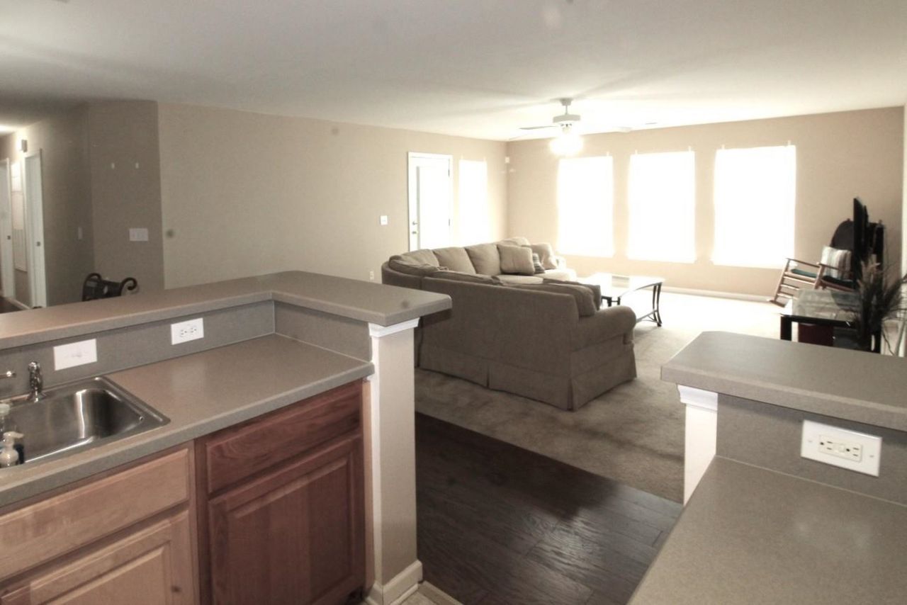 4676 Fringetree Dr. Photo 10