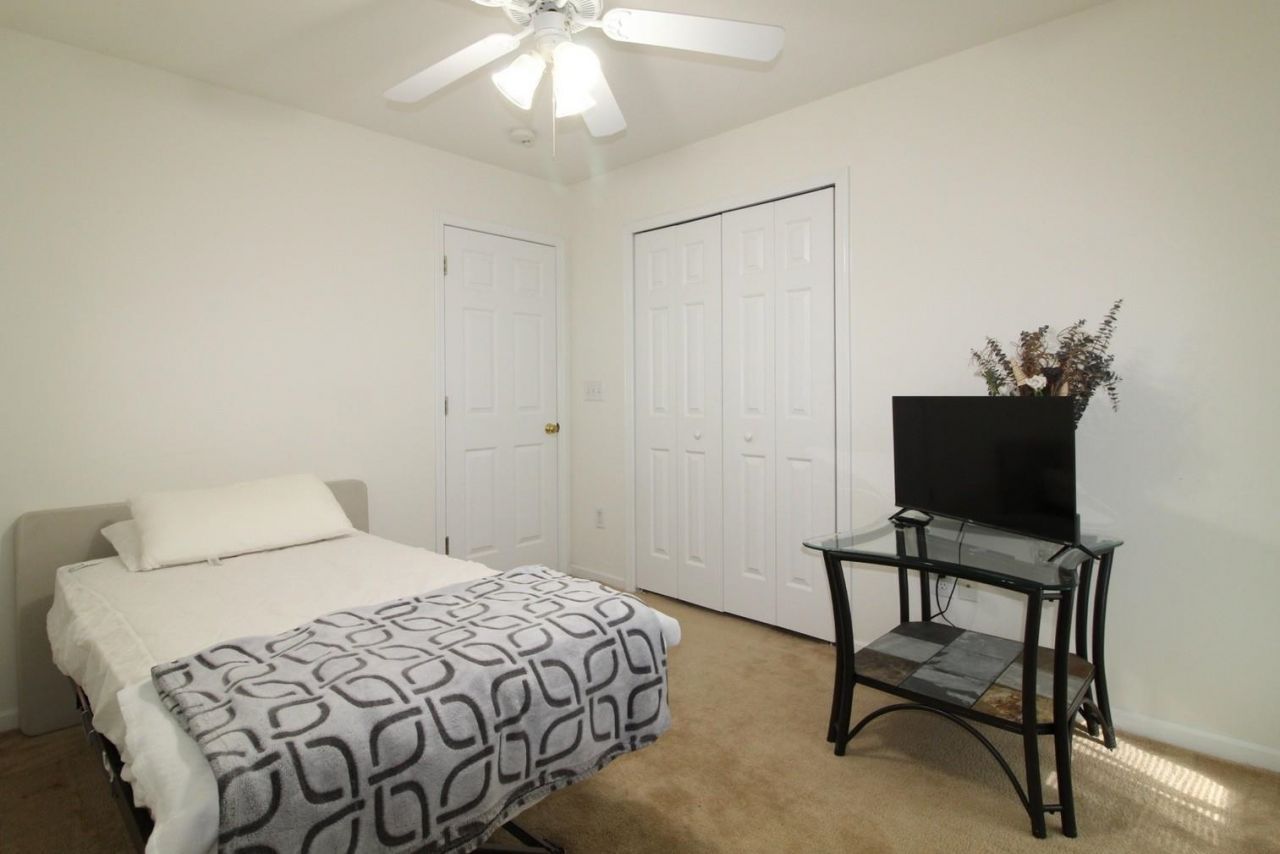 4676 Fringetree Dr. Photo 18