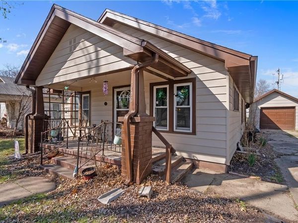 1010 W 3rd Street, Coffeyville, KS 67337