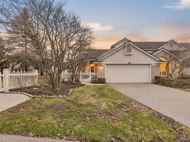7307 Danbury Drive, West Bloomfield Twp, MI 48322