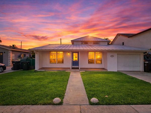 1828 N Palmway, Lake Worth Beach, FL 33460