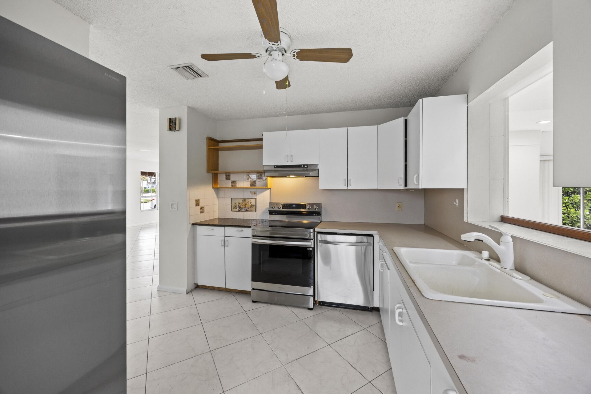 1828 N Palmway, Lake Worth Beach, FL 33460 Photo