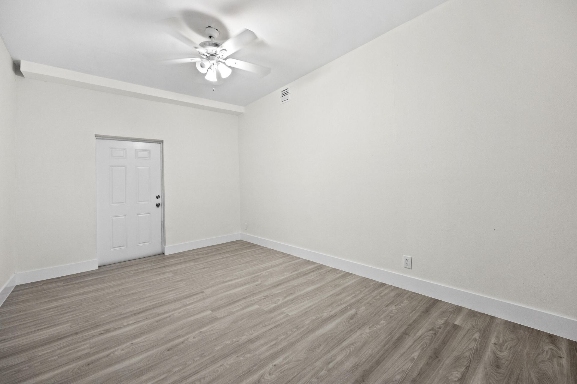 1828 N Palmway, Lake Worth Beach, FL 33460 Photo