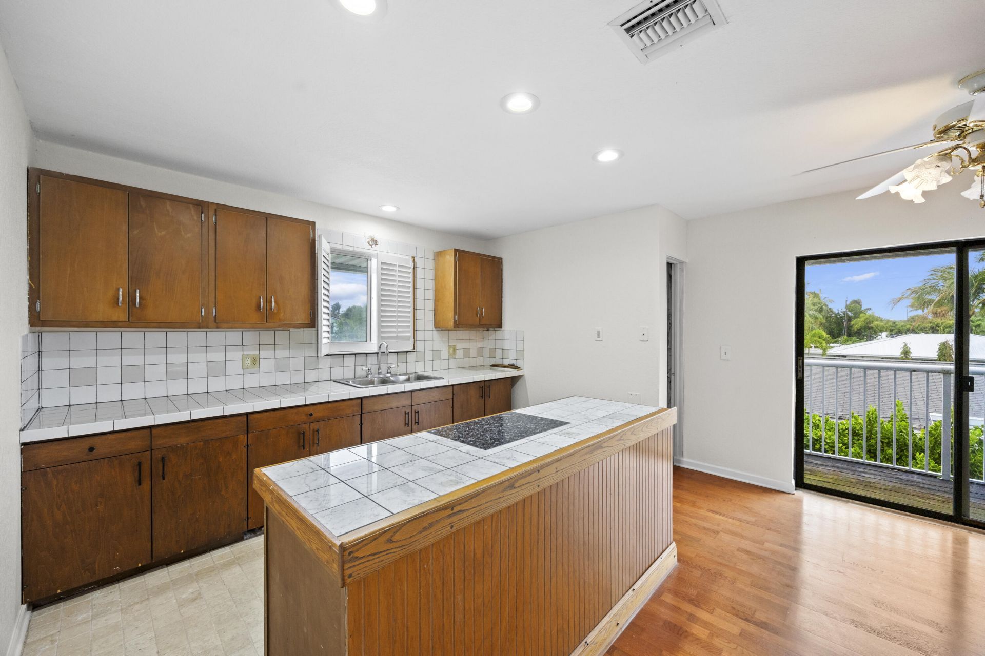 1828 N Palmway, Lake Worth Beach, FL 33460 Photo