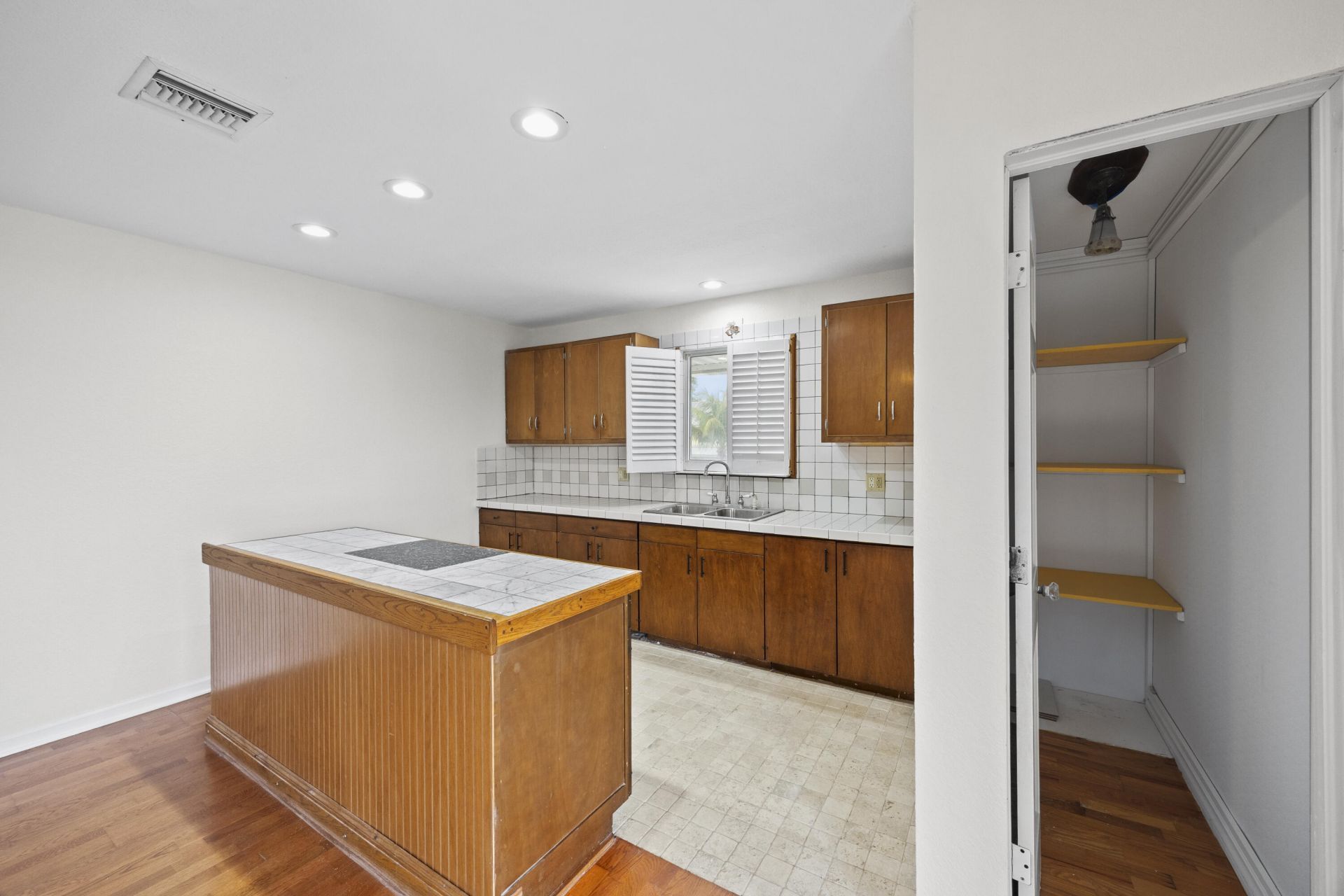 1828 N Palmway, Lake Worth Beach, FL 33460 Photo