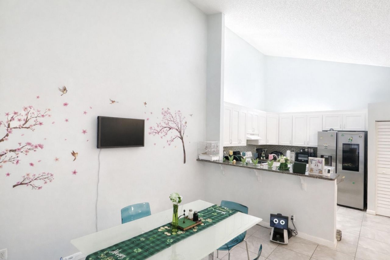 4373 Woodstock Drive, Unit D, West Palm Beach, FL 33409 Photo