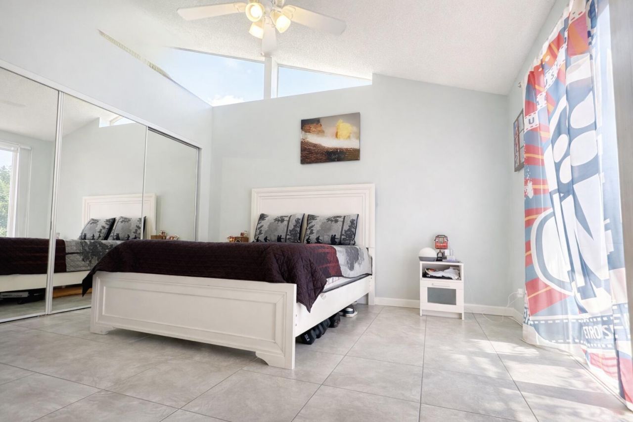 4373 Woodstock Drive, Unit D, West Palm Beach, FL 33409 Photo