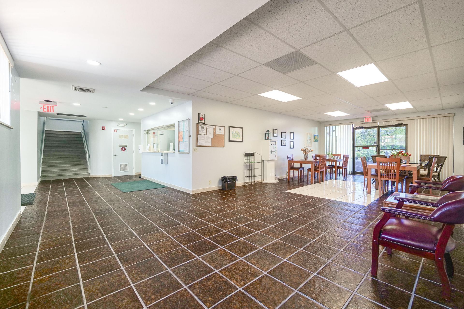 3531 Inverrary Drive, Unit 105, Lauderhill, FL 33319 Photo