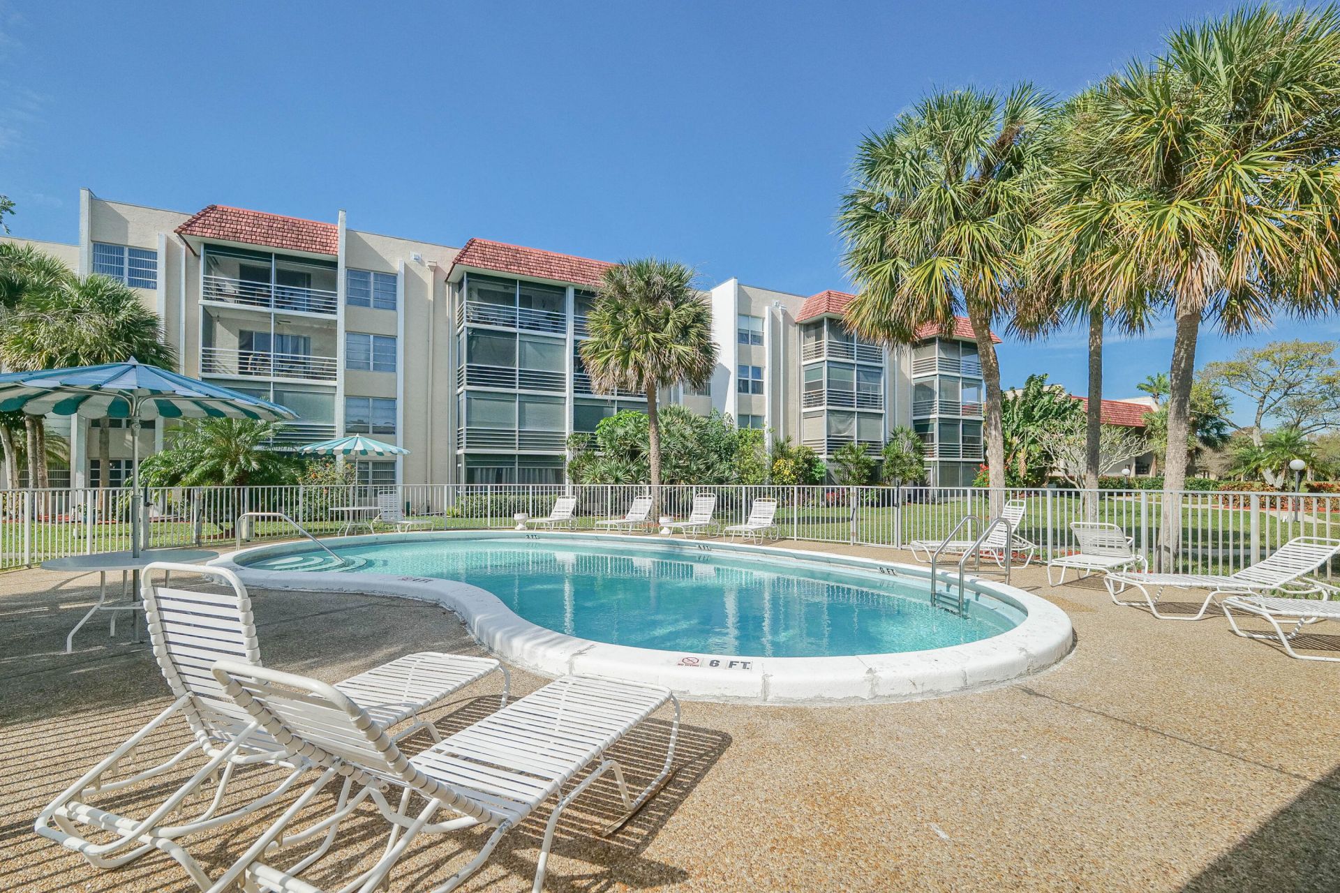 3531 Inverrary Drive, Unit 105, Lauderhill, FL 33319 Photo