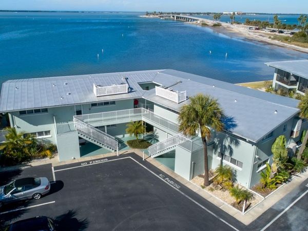 2566 GARY CIRCLE, Unit 5, DUNEDIN, FL 34698