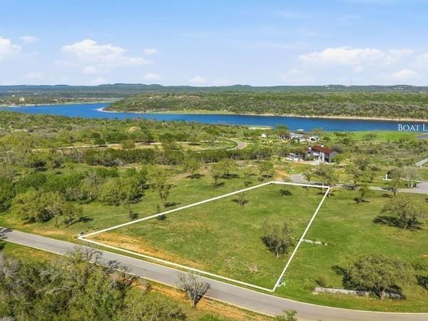 4 Creek Hollow WAY, Spicewood, TX 78669