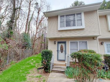 875 Martin Luther King Jr, Unit Apt 15, Chapel Hill, NC 27514