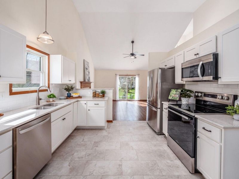 5287 Genoa Farms Boulevard, Westerville, OH 43082 Photo 2