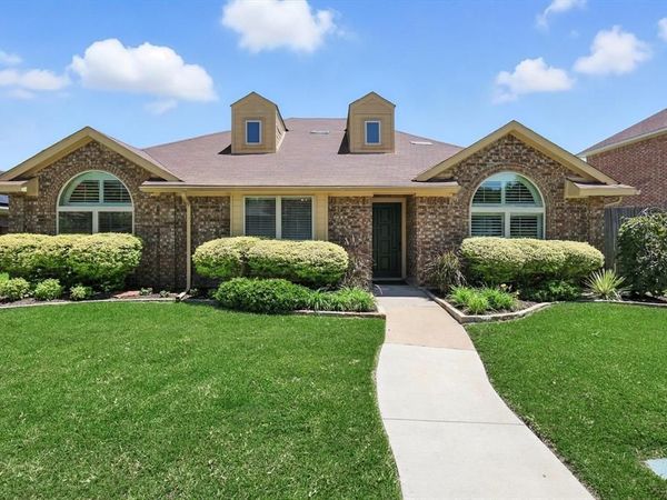 960 CASSION Drive, Lewisville, TX 75067