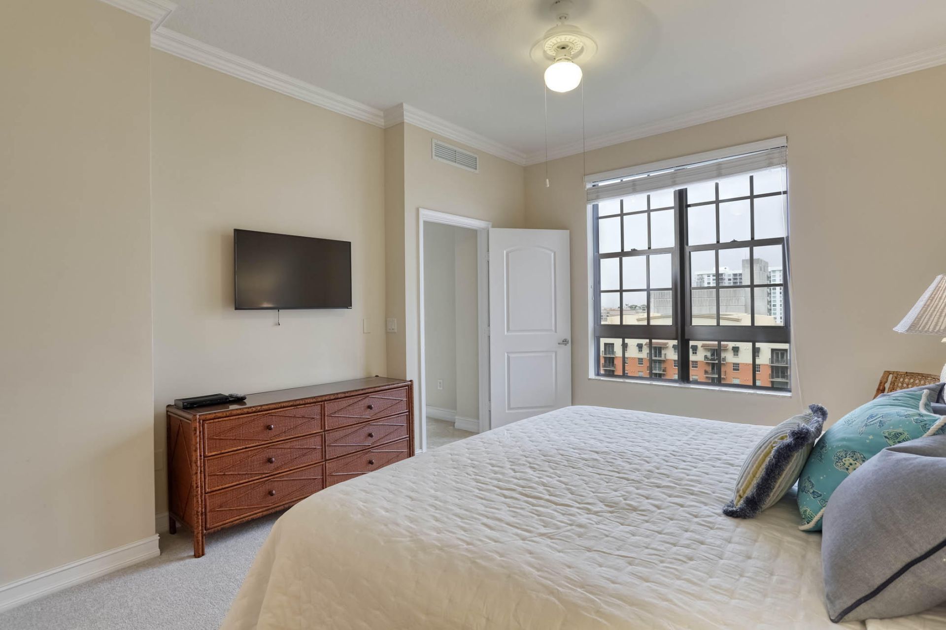 701 S Olive Avenue, Unit 722, West Palm Beach, FL 33401 Photo