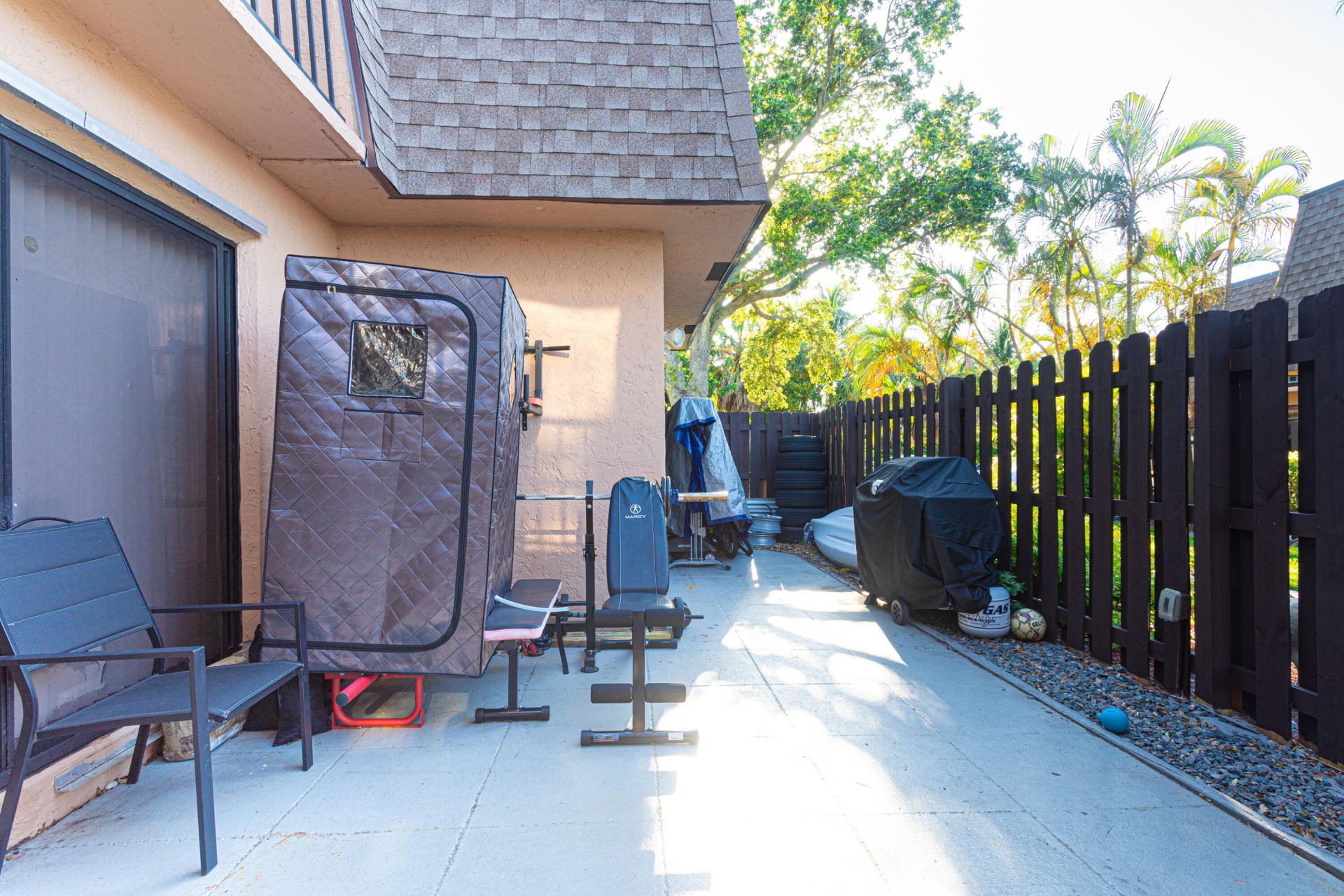 4702 Waterview Circle, Palm Springs, FL 33461 Photo