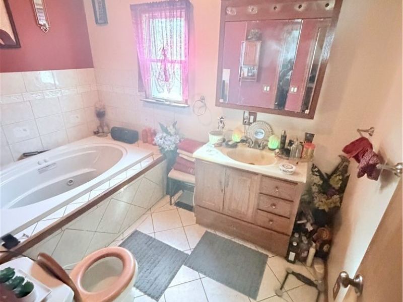 3692 E 52nd Street , Cleveland, OH 44105 Photo 12