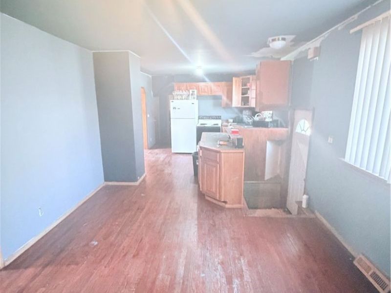 3692 E 52nd Street , Cleveland, OH 44105 Photo 5