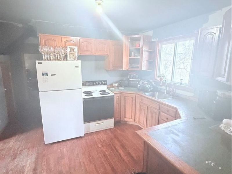 3692 E 52nd Street , Cleveland, OH 44105 Photo 7