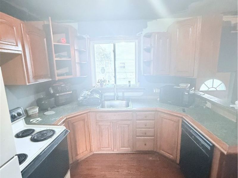 3692 E 52nd Street , Cleveland, OH 44105 Photo 8