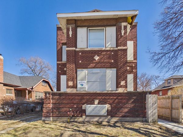 7339 S Bennett Avenue, Chicago, IL 60649
