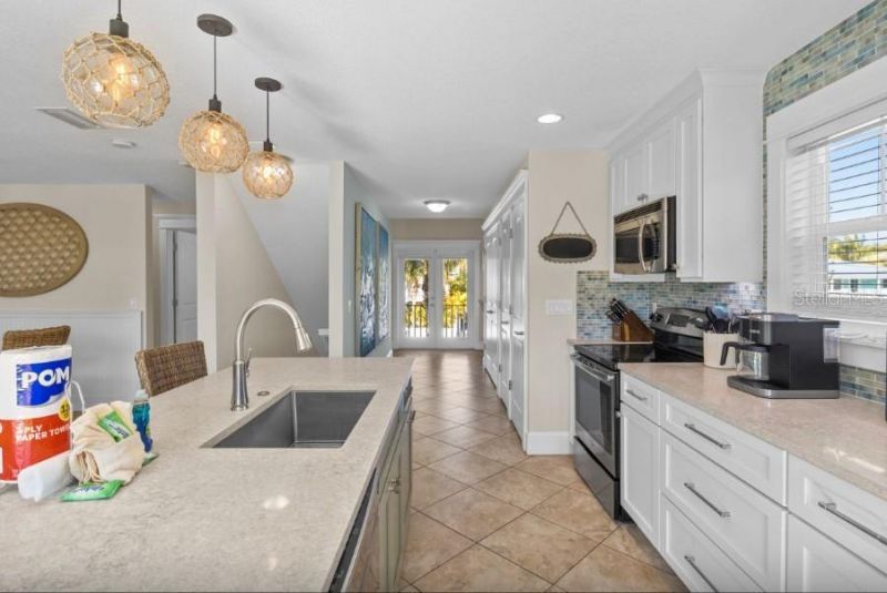 117 Willow Avenue, Anna Maria, FL 34216 Photo