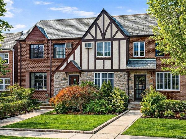 67-68 Groton Street, Forest Hills, NY 11375