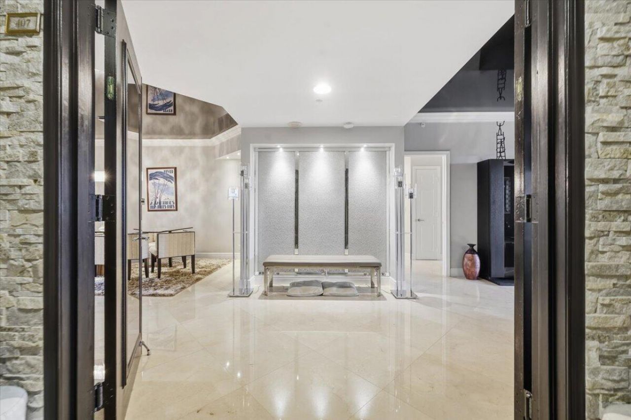 3100 N Ocean Boulevard, Unit 407, Fort Lauderdale, FL 33308 Photo