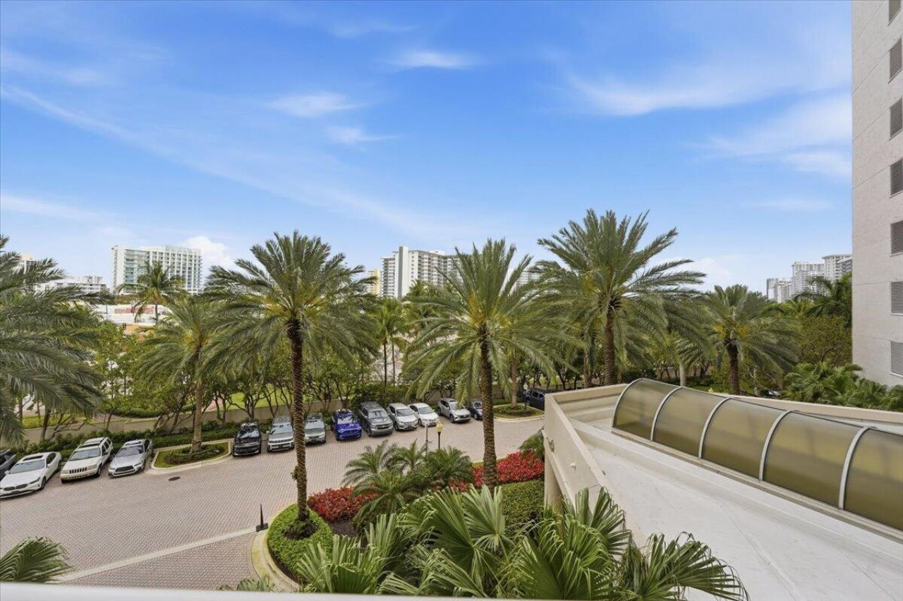 3100 N Ocean Boulevard, Unit 407, Fort Lauderdale, FL 33308 Photo