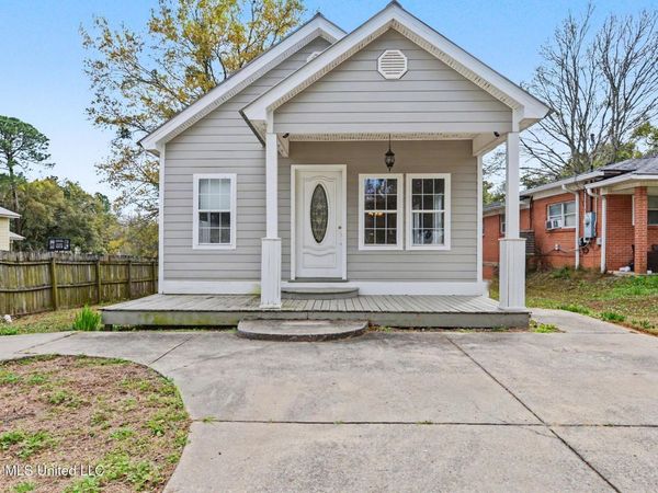 806 Herrick Avenue, Pascagoula, MS 39567