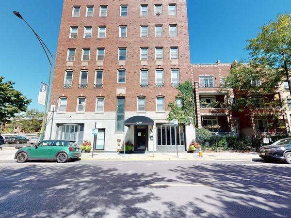 Unit 203, Chicago, IL 60640