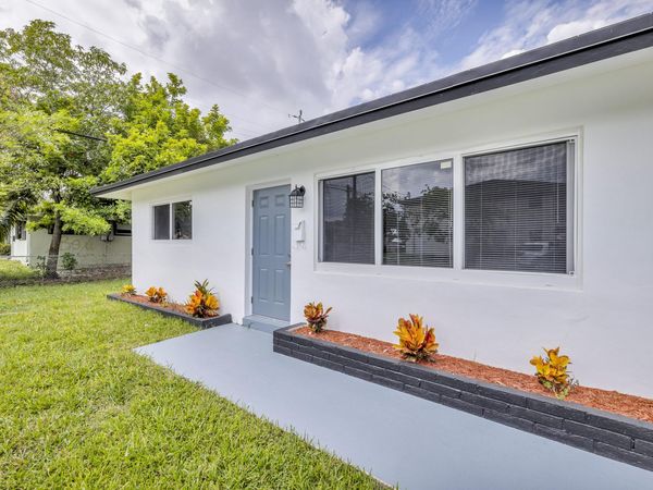800-802 SW 6th Court, Pompano Beach, FL 33060
