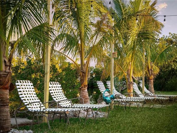 528 14th ST N, NAPLES, FL 34102