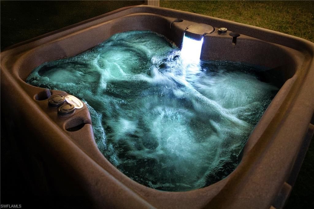 528 14th St N, Naples, FL 34102 Photo