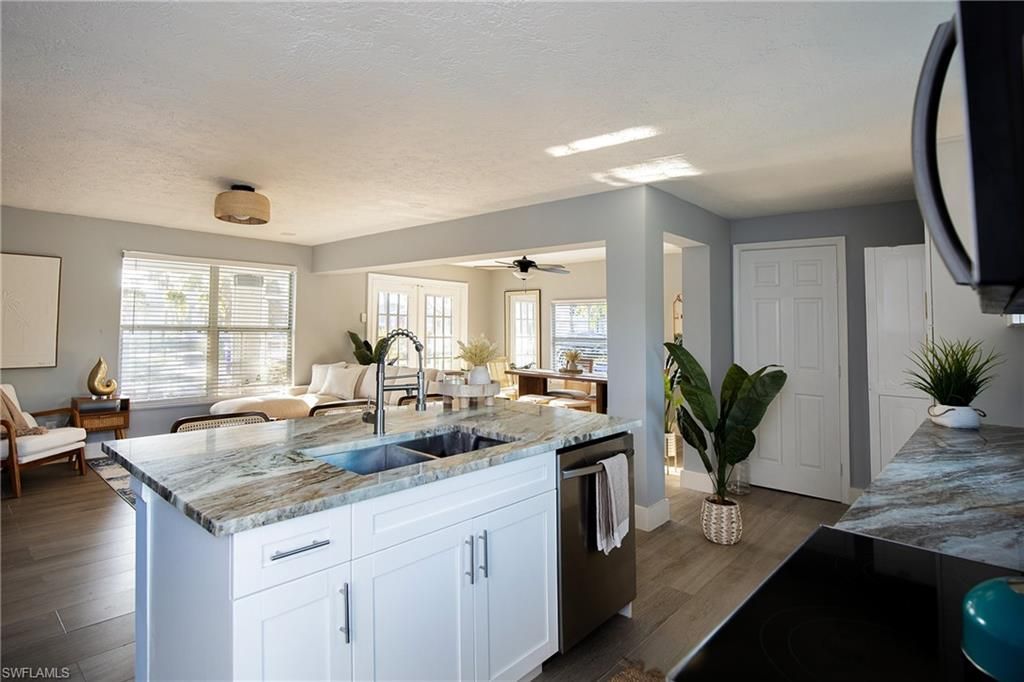 528 14th St N, Naples, FL 34102 Photo