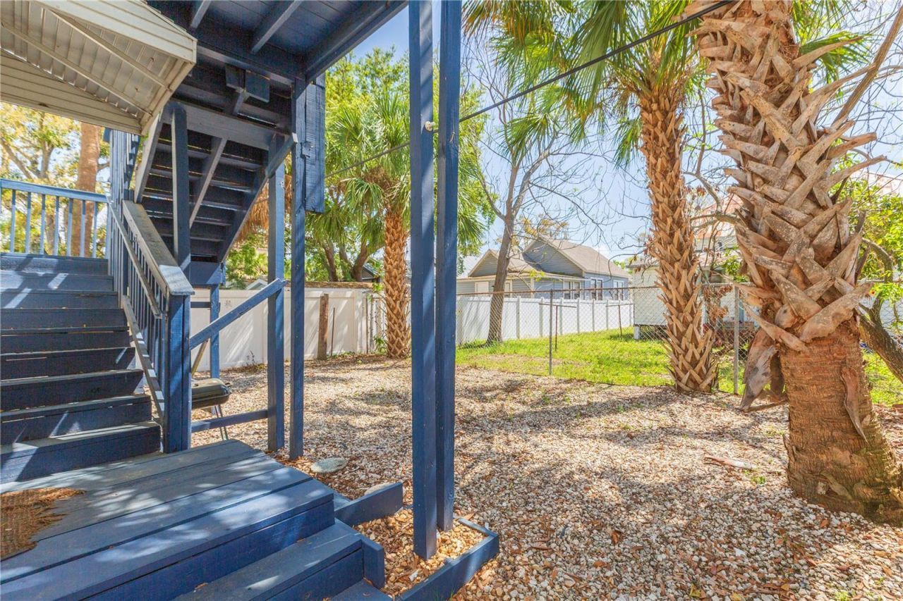 2322 W Cherry Street , Tampa, FL 33607 Photo