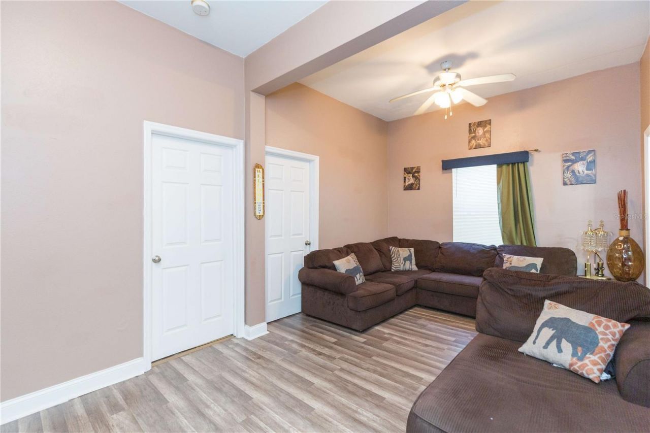 2322 W Cherry Street , Tampa, FL 33607 Photo