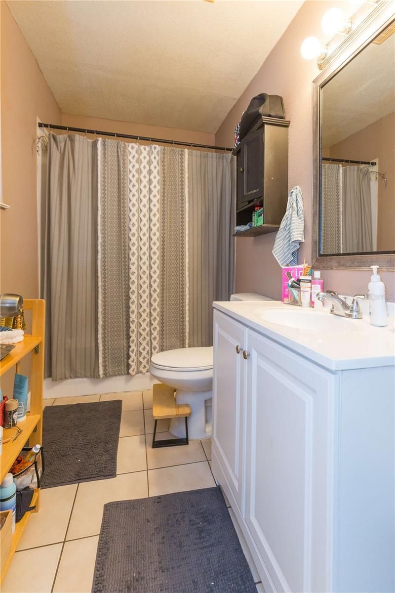 2322 W Cherry Street , Tampa, FL 33607 Photo